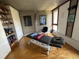 Cabinet de physiothérapie et physiothérapeute Table de massage